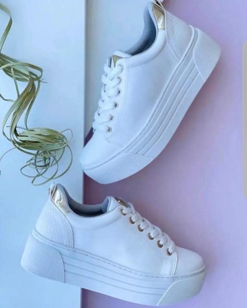 9806-1 White Plataform sneakers with gold details