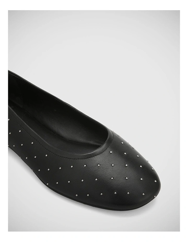 Amadi Leather Ballet Flat in Black