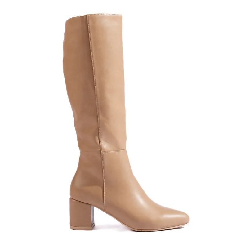 Beige high-heeled boots by Daszyński