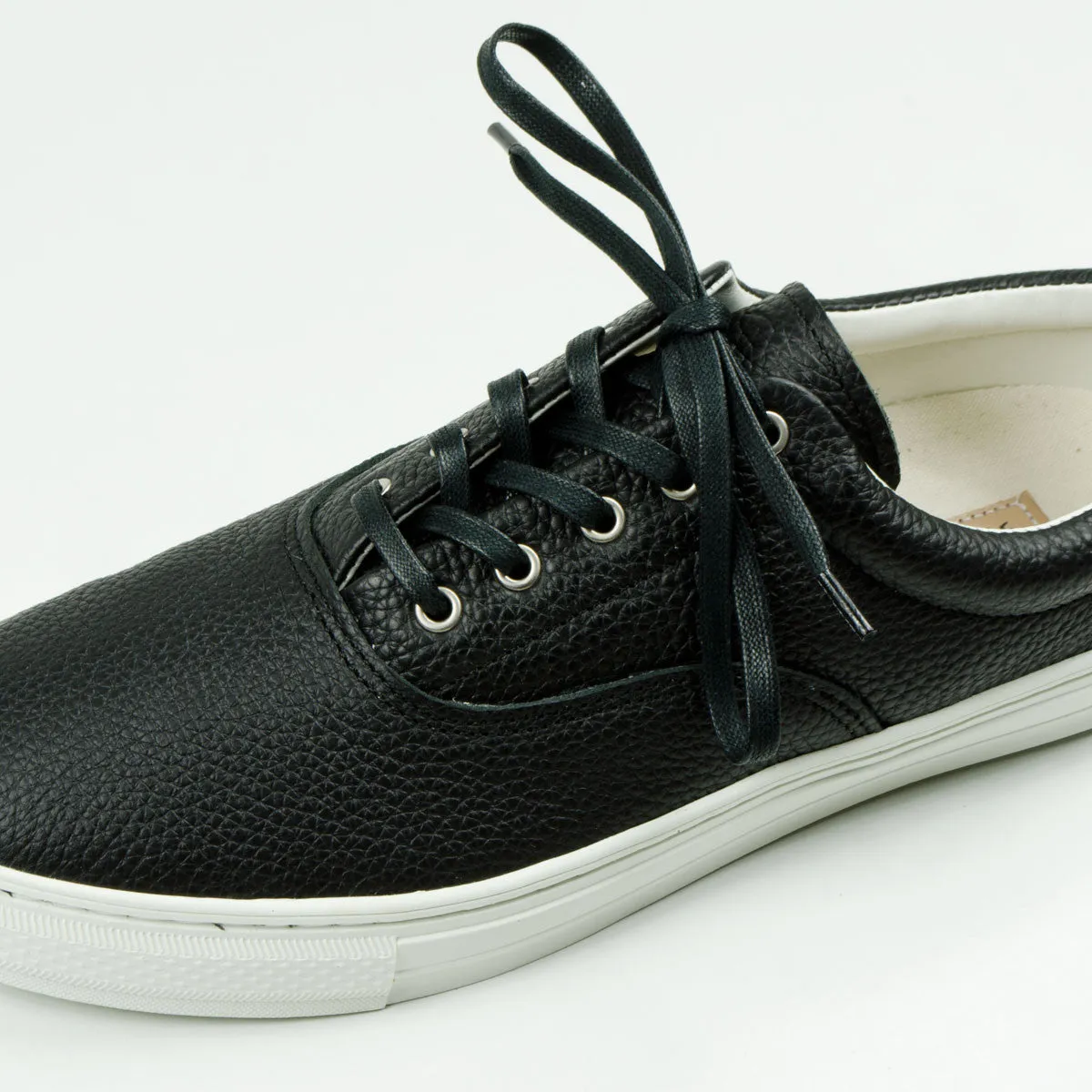 Buddy - Dachs Low Chubby Grain Leather Sneakers - Black