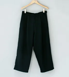 Euphorbia 'Uni Trouser' (Black Tropical Wool)