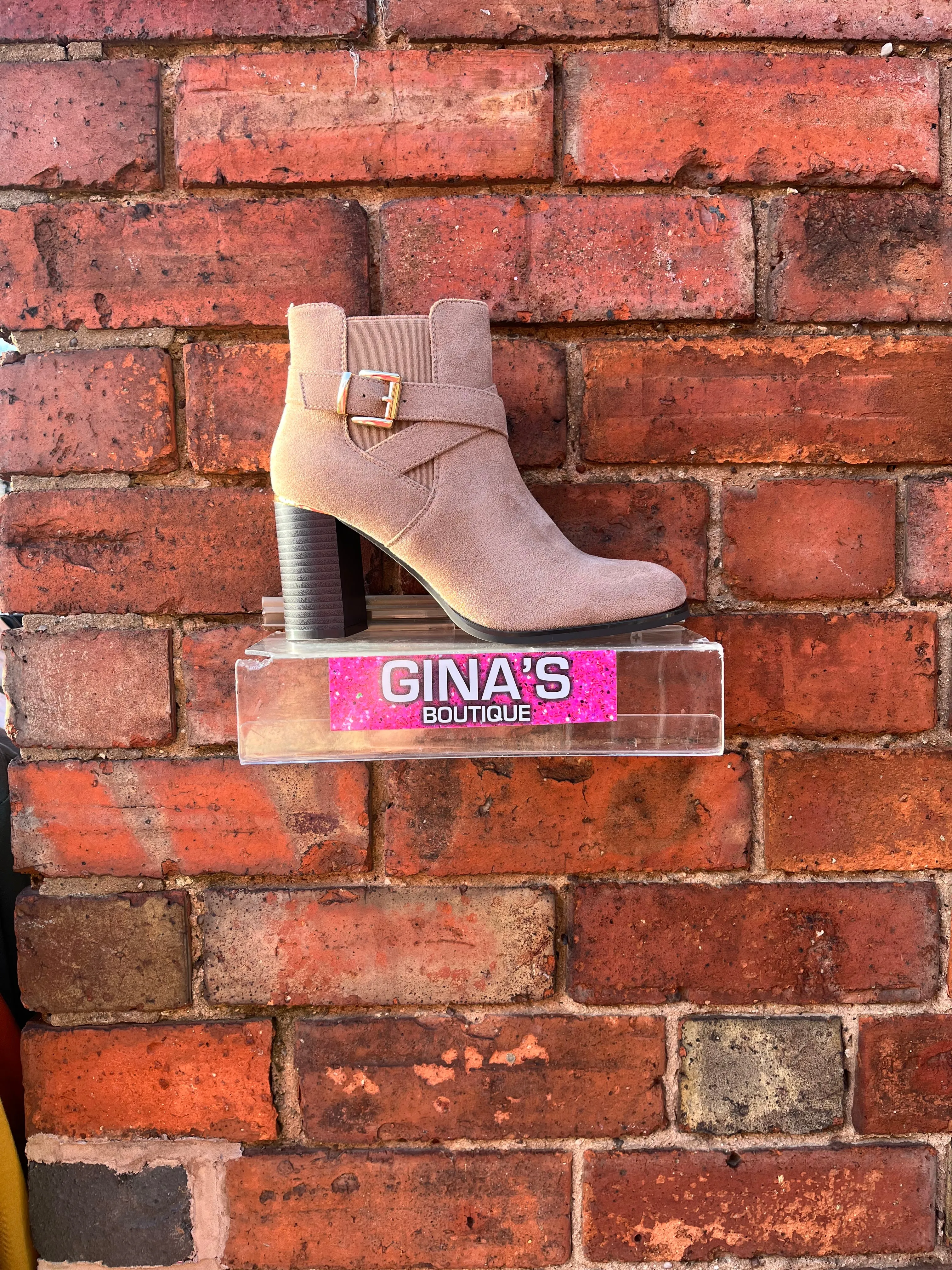 NINA Heeled Ankle Boot