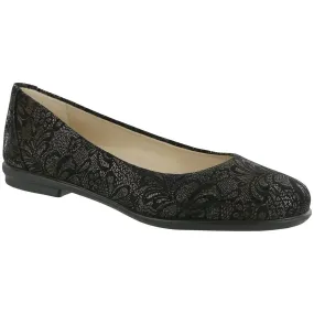 SAS Women's Scenic Ballet Flat in Black Lace Wide