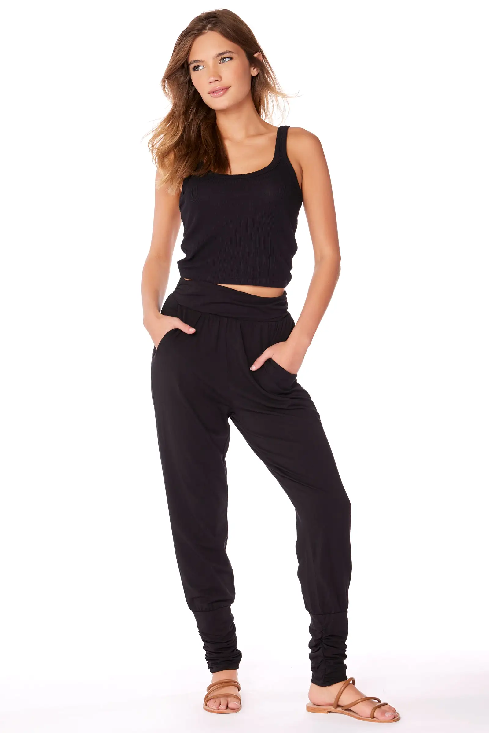 SHIRRED CUFF PANT