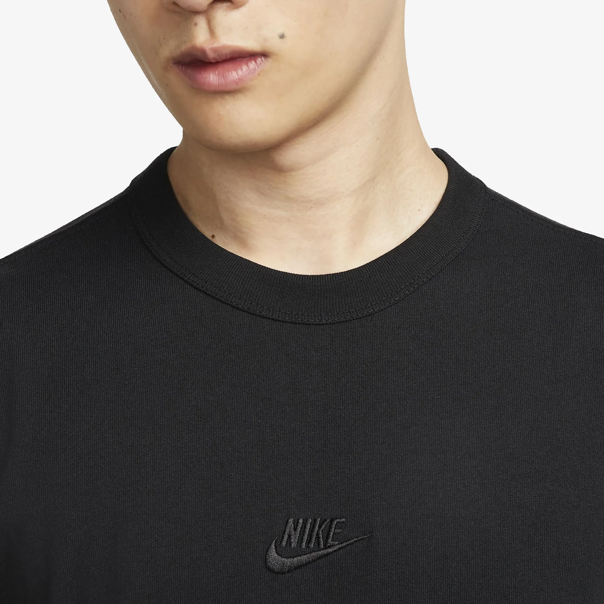 SPORTSWEAR PREMIUM ESSENTIALS 'BLACK/BLACK'