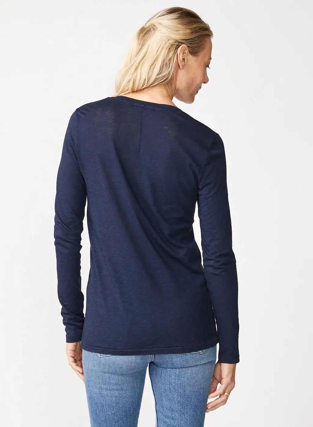 Supima Slub Jersey Long Sleeve V-Neck in New Navy