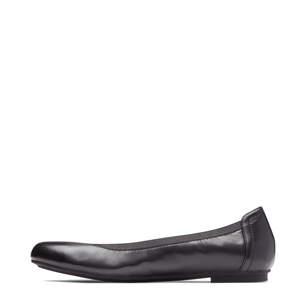 Vionic Women's Caroll Ballet Flat in Black