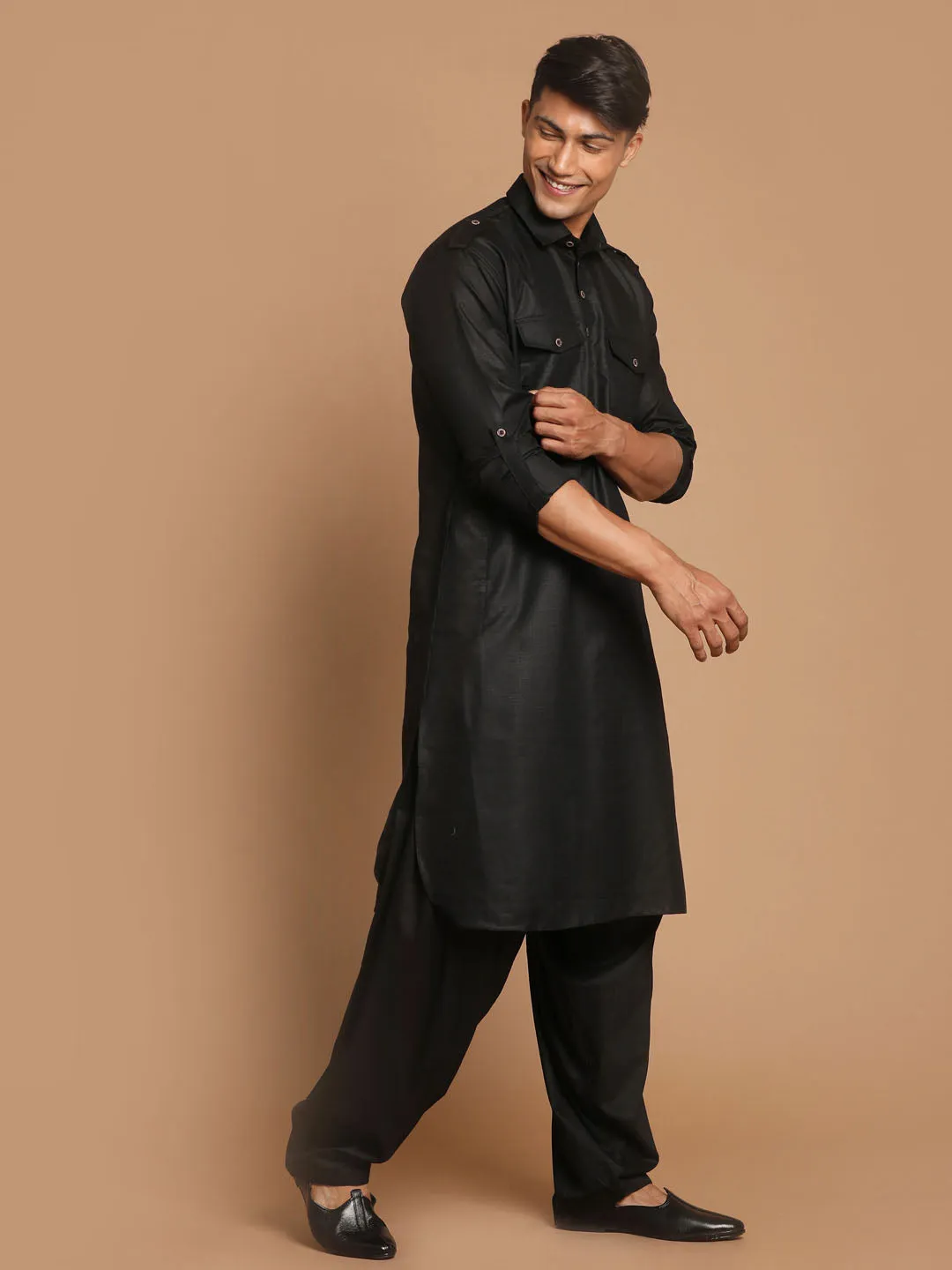 VM By VASTRAMAY Men's Black Cotton Blend Pathani Suit Set