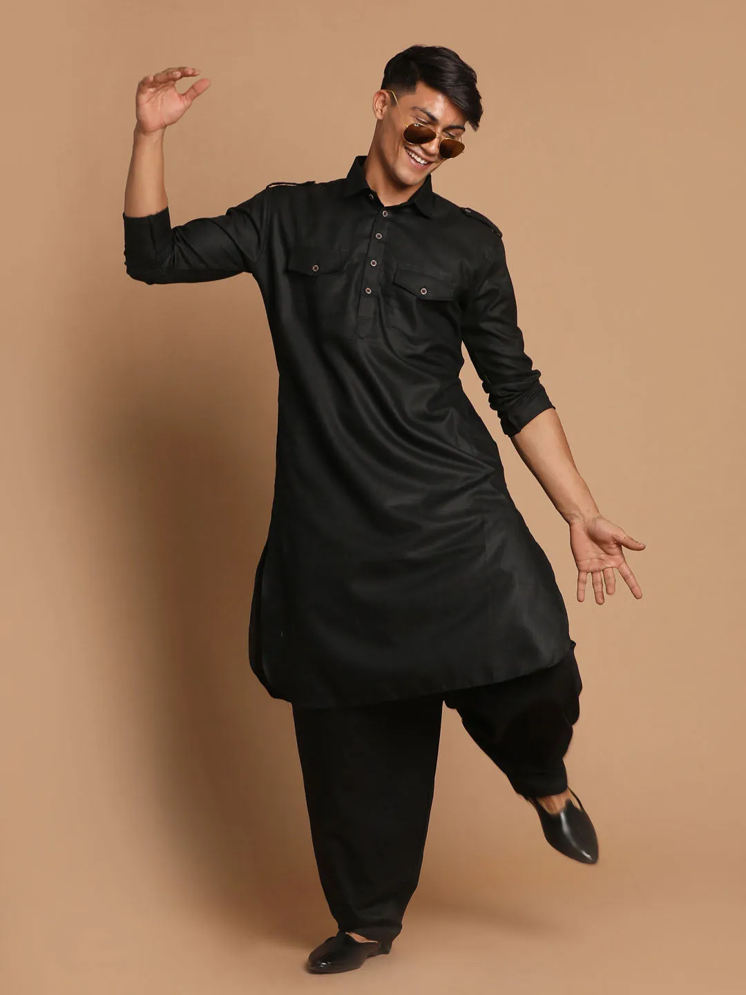 VM By VASTRAMAY Men's Black Cotton Blend Pathani Suit Set